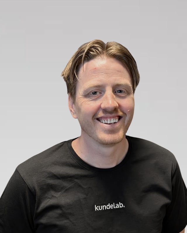 Jon Mikael Skaug har over ti års erfaring med IT og kundeservice, og har jobbet med utvikling og forbedring av kundeserviceløsninger i komplekse driftsmiljøer. Som Zendesk-konsulent i Kundelab hje (3)
